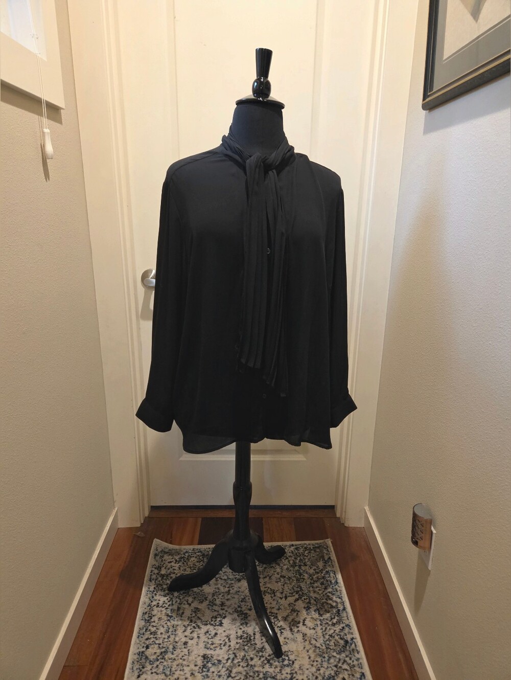 Who What Wear Black Tie-Neck Long-Sleeve Women's Button Front Blouse